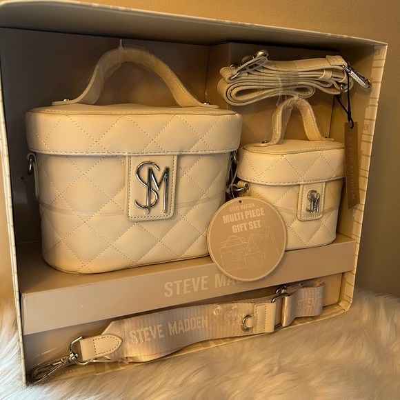 NIB Steve Madden (SMG 4700) Vanity Crossbody Gift Set - Limited Edition - Picture 3 of 12